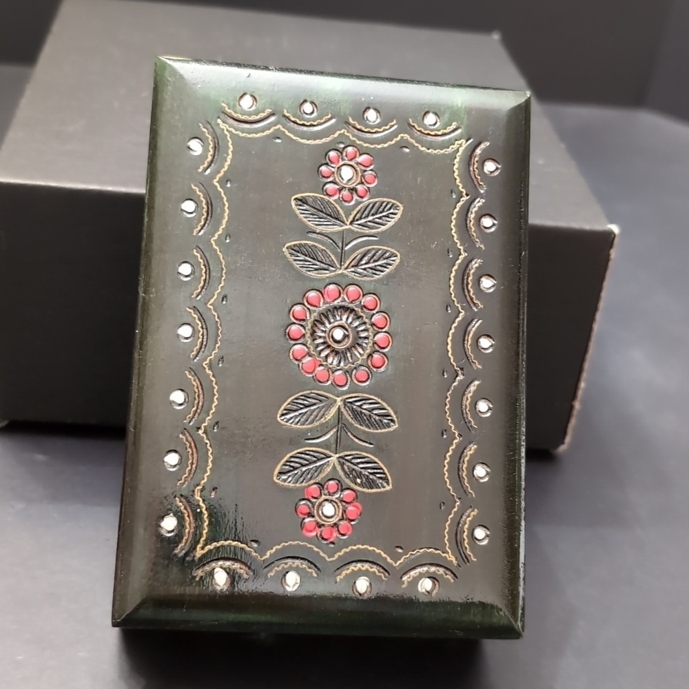 Handcrafted Green Floral Decorative Wooden Box - Picture 4 of 10